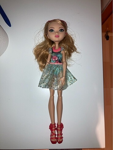 Beden Renk Ever After High Ashlynn Ella Oyuncak Bebek