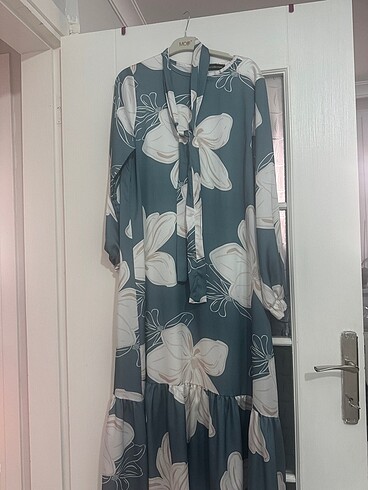 Çiçekli elbise - Görsel 5