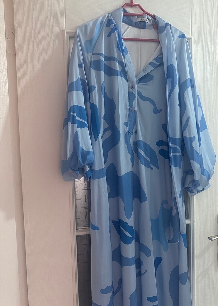 Mavi desenli elbise - Görsel 5