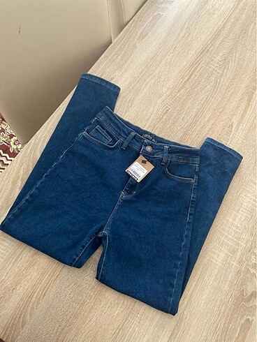 Yüksek bel pantolon jeans bilekten kısa