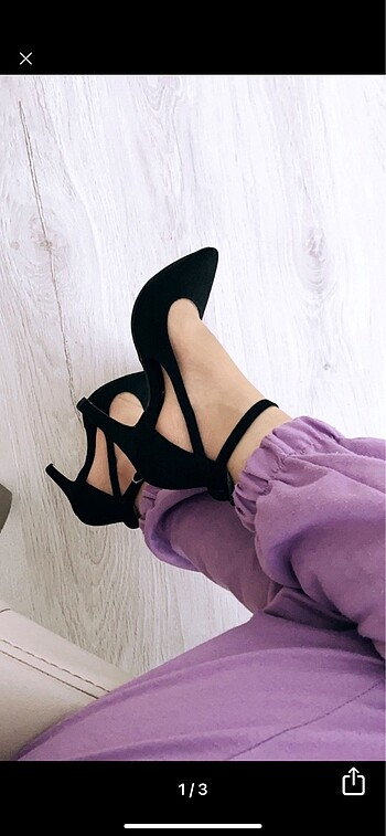 Bilekten bağlamalı, bilekten bağcıklı topuklu ayakkabı, stiletto