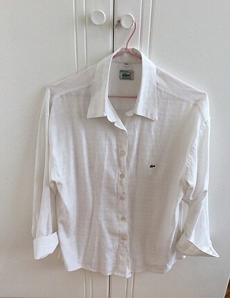 Lacost XL beyaz gömlek,çok iyi durumda
