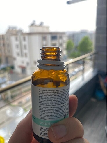 Beden purest Solutions Niacinamide Serum