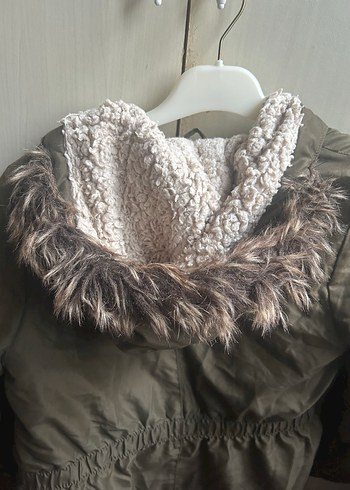 Gri Süet Düğmeli Midi çocuk mont - Görsel 4