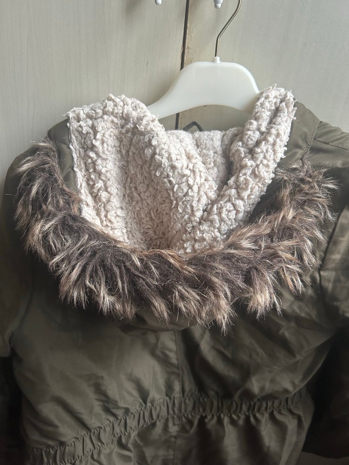 Gri Süet Düğmeli Midi çocuk mont - Görsel 4