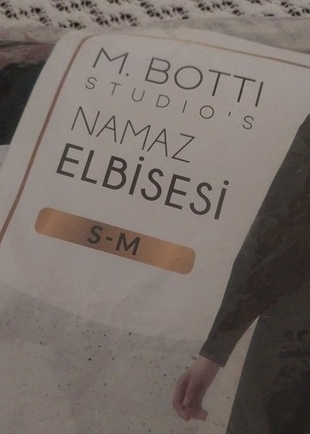 siyah biyeli Uzun Kuşaklı Namaz Elbisesi - Görsel 3