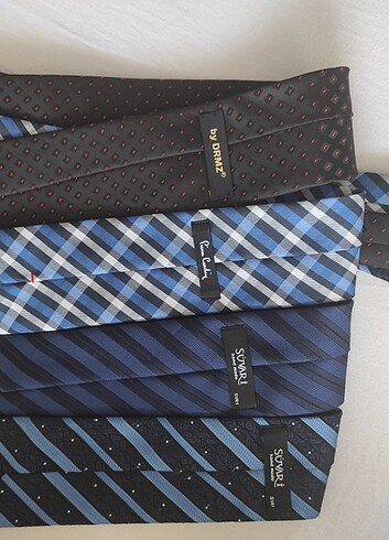  Beden Yeni ve markalı kravatlar.