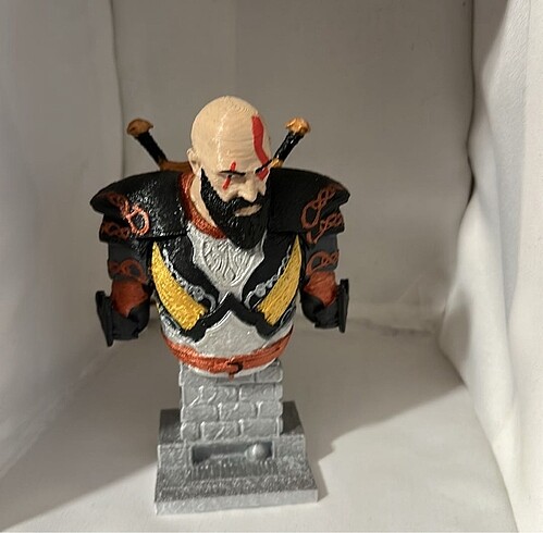 Kratos büst