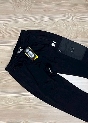 Under Armour Erkek eşofman altı - Görsel 2