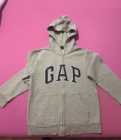 GAP sweatshirt