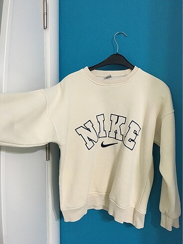 Nike yazılı sweat