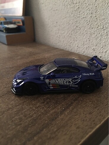  Beden Renk Hot wheels araba gtr35
