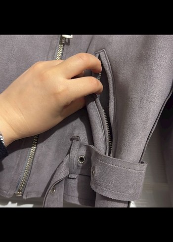 Gri Süet Kemerli Kısa Kadın biker çeket - Görsel 3
