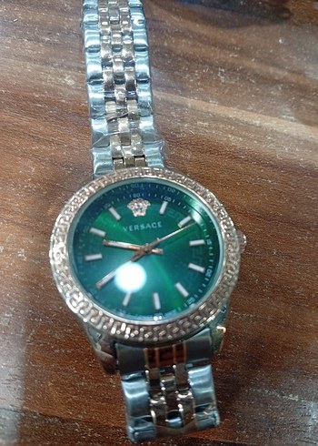 Versace Yesil Kadranli Sik Saat