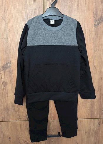 Action Baby Carries 5 Yaş