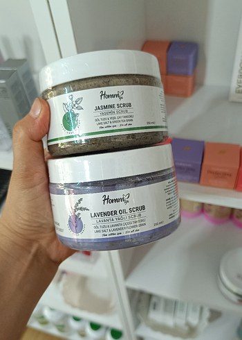 Homni Yasemin ve Lavanta Yağlı Vücut Peelingi