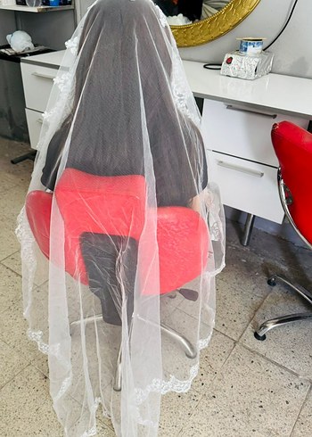 Geleneksel Drape Detaylı Beyaz Gelin Duvağı