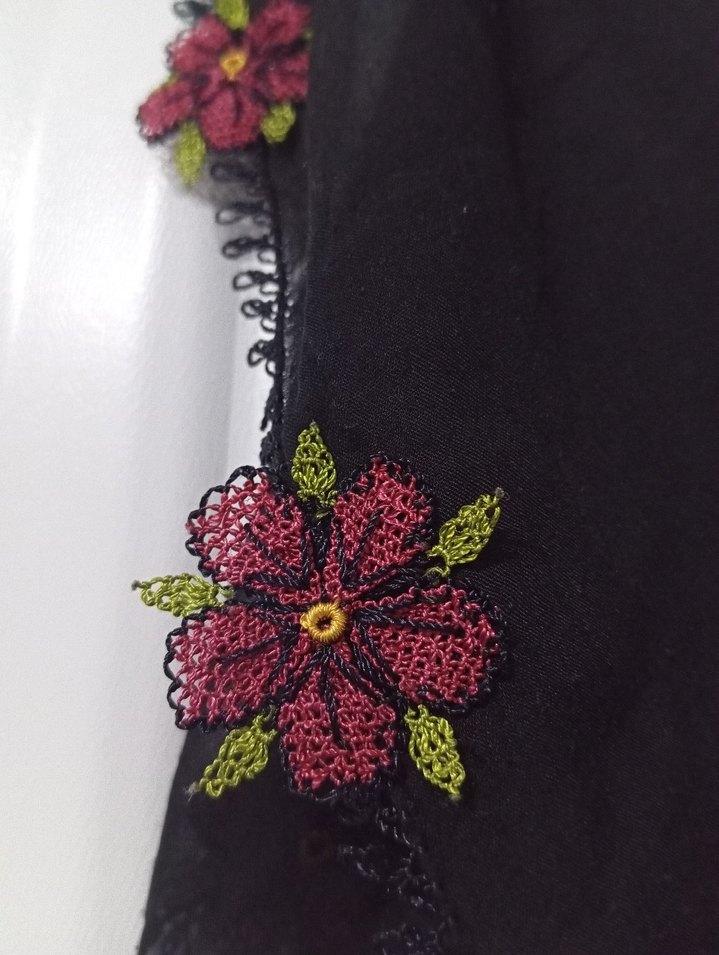 Kadın Siyah Fırfırlı Bohem Şal - Görsel 3