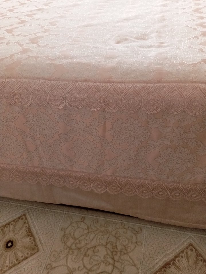 taç Nakışlı pudra Yatak Örtüsü - Görsel 2