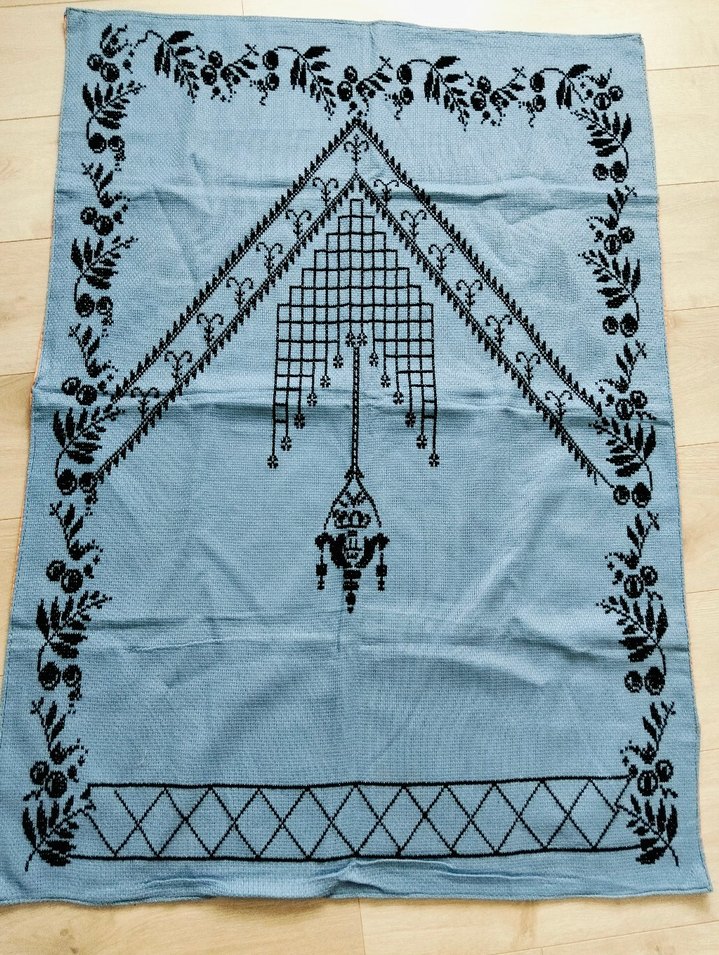 Mavi Siyah Nakışlı El Yapımı seccade - Görsel 2