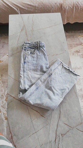 mom jean