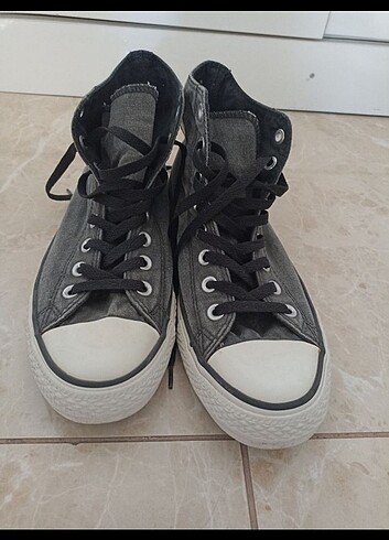 Converse orijinal 3-4 defa giydim