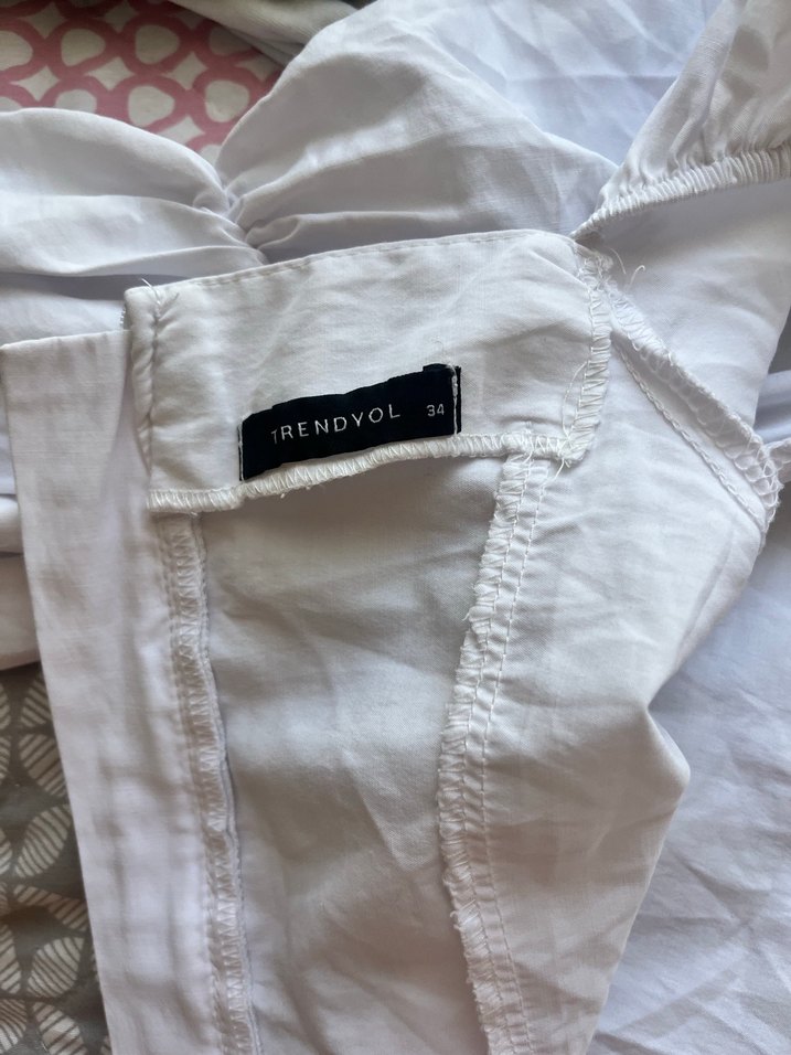 Düğmeli Beyaz Keten Midi Bluz - Görsel 2