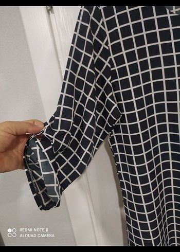 Kadın Siyah Gri Kareli V Yaka Bluz - Görsel 2