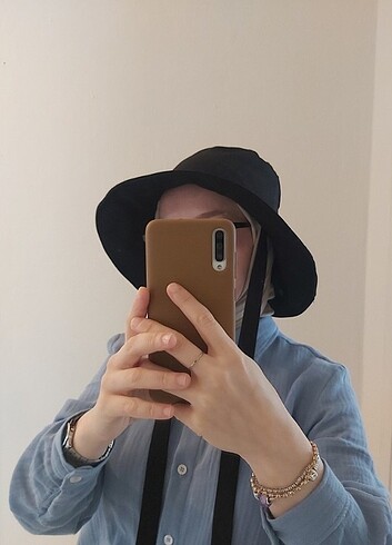 M beden siyah