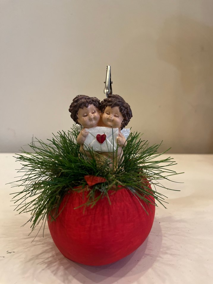 Kırmızı Yuvarlak Tabanlı Sevimli Çift Biblo - Görsel 3