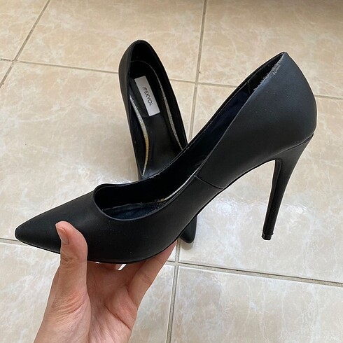 39 Beden siyah Renk ipekyol stiletto topuklu ayakkabı