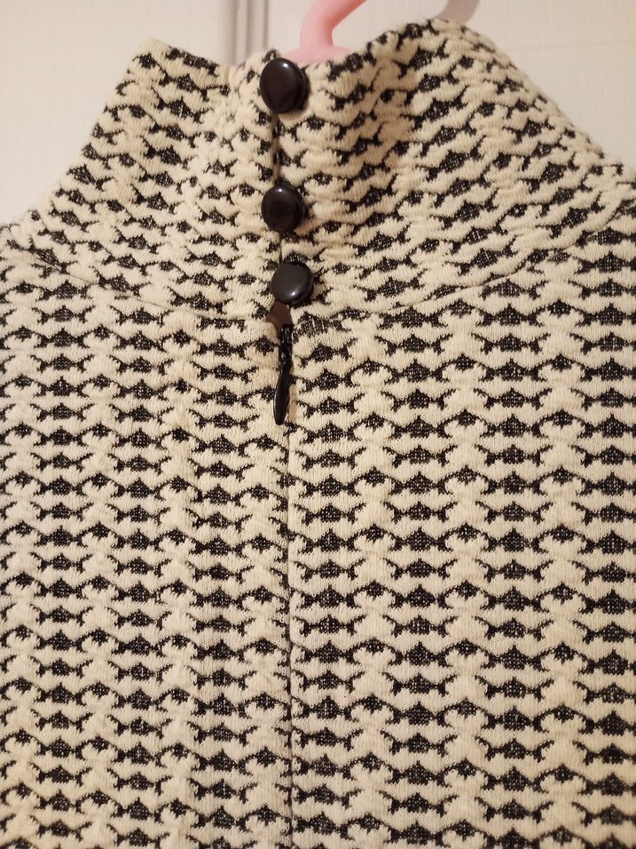 Desenli Bej Uzun Triko Elbise - Görsel 3