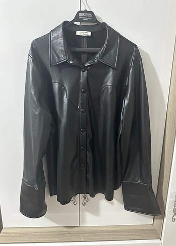 Düğmeli Siyah Deri Kadın Ceket - Görsel 4