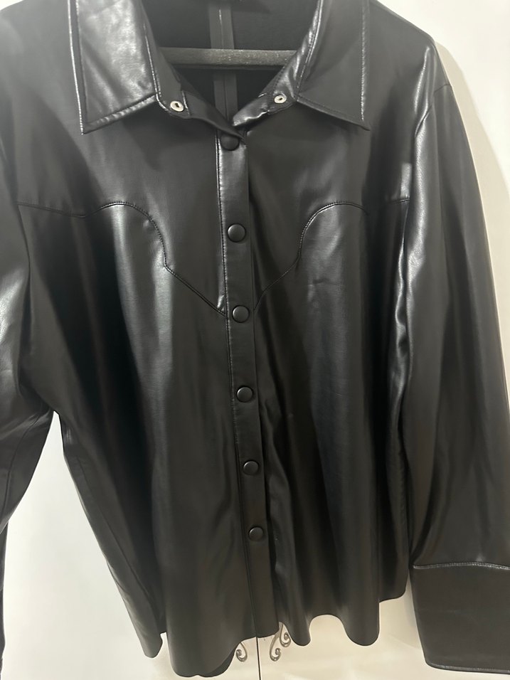 Düğmeli Siyah Deri Kadın Ceket - Görsel 5