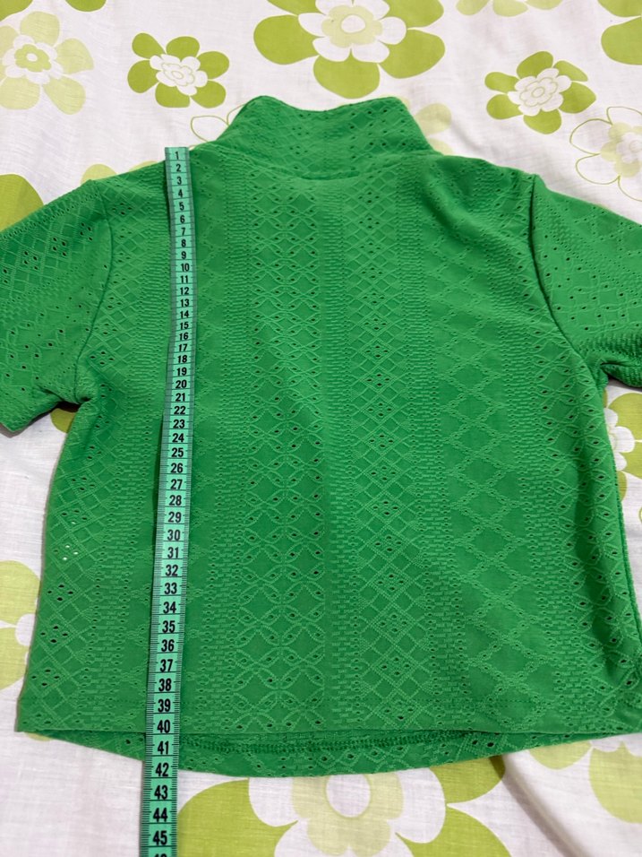 Dantel Detaylı Yeşil Kız Bluzu - Görsel 4