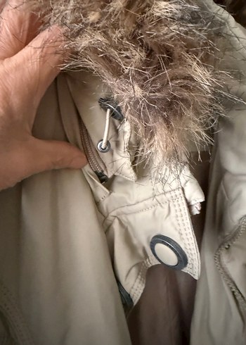 Kürk Detaylı Bej Kadın Kışlık mont L beden Colins marka - Görsel 10