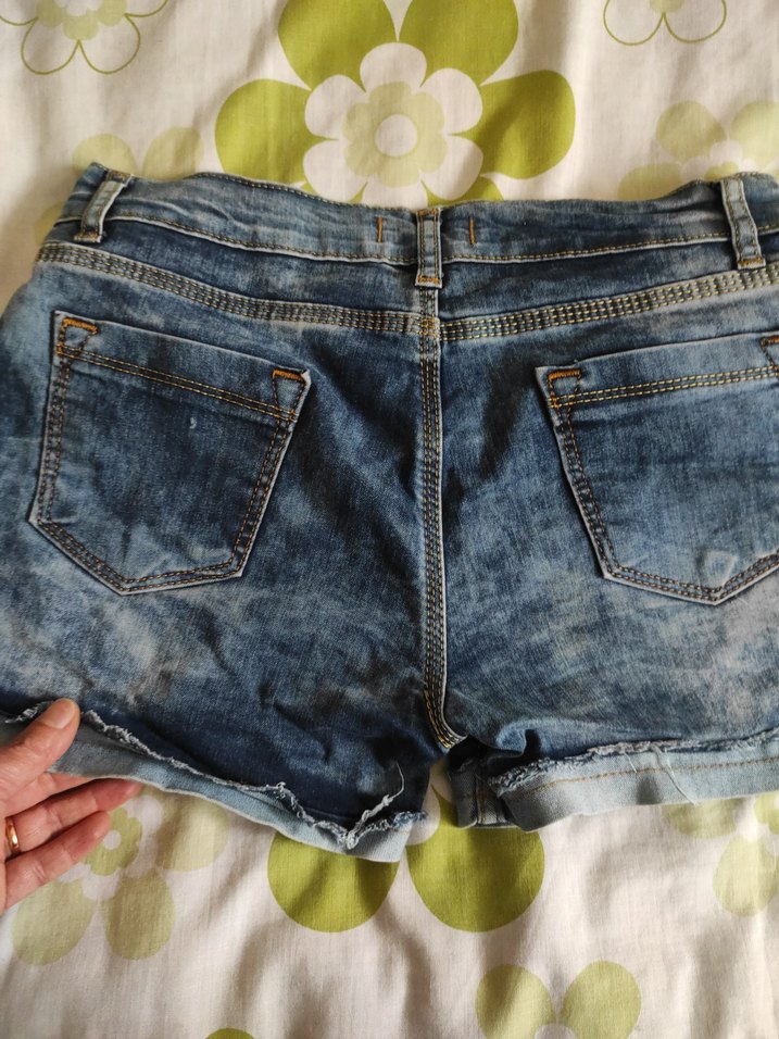 Gri Batik Desenli Kadın Mini Denim Şort - Görsel 5