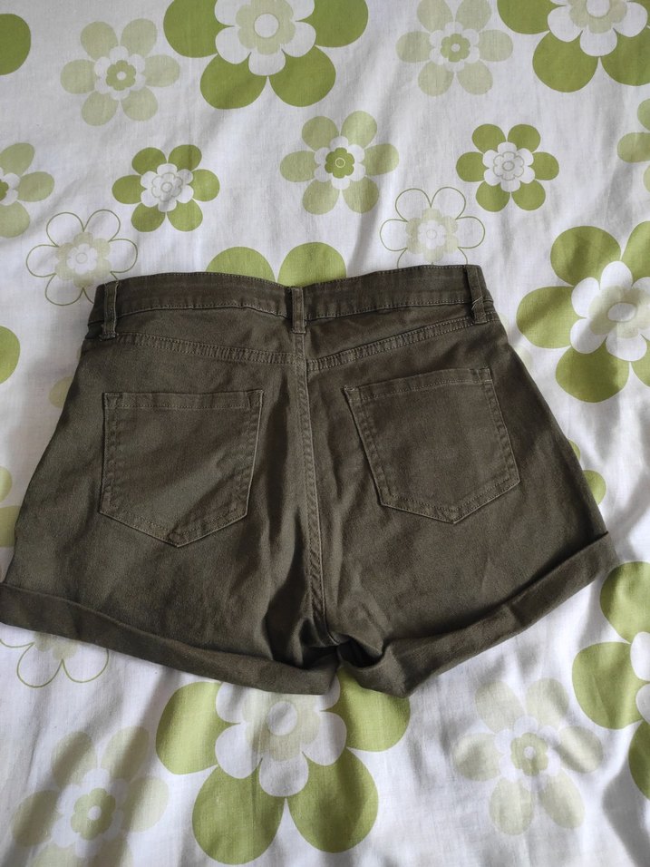 Düğmeli Keten Haki Mini Şort - Görsel 5
