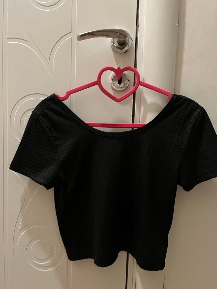 Kadın Siyah Crop Top, Kayık Yaka, Kısa Kollu - Görsel 2