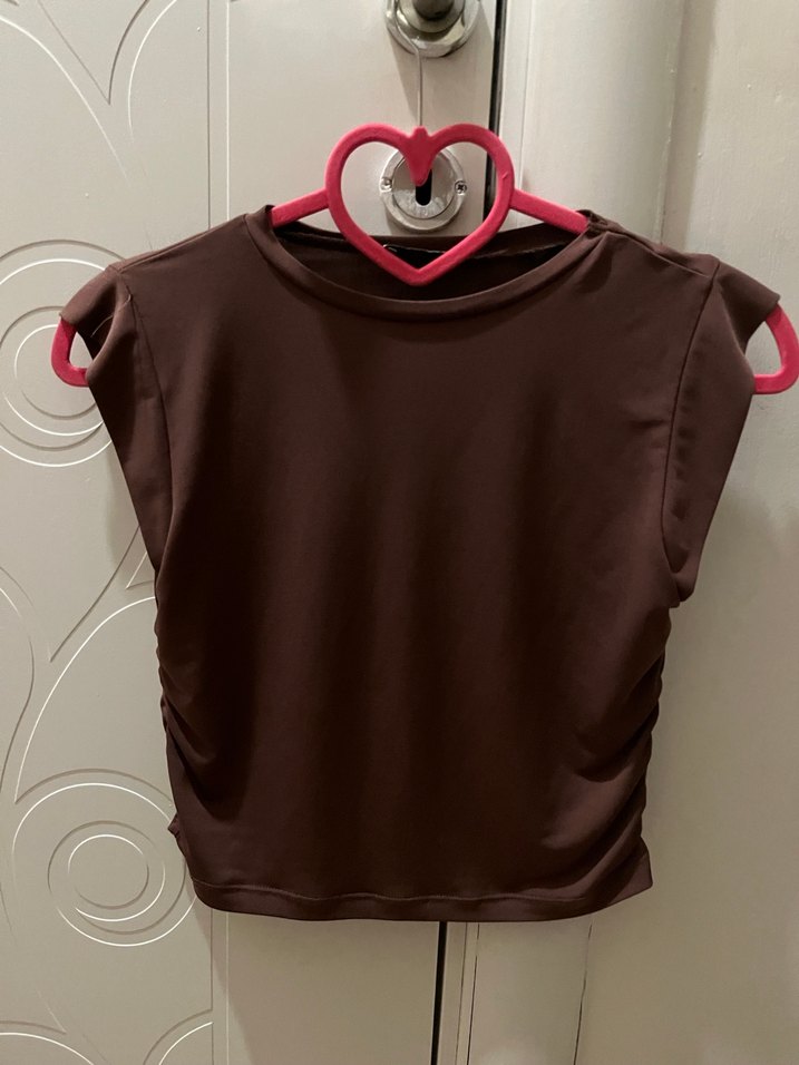 Kahverengi Kısa Kollu Crop Top - Görsel 2