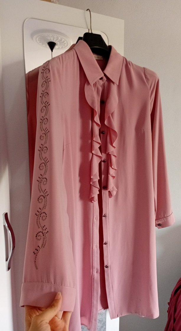 Pembe Uzun Kollu Nakışlı Tunik - Görsel 2