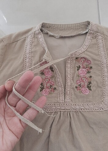 8 Yaş Beden camel Renk Lcw hint işlemeli hint malı vintage bluz