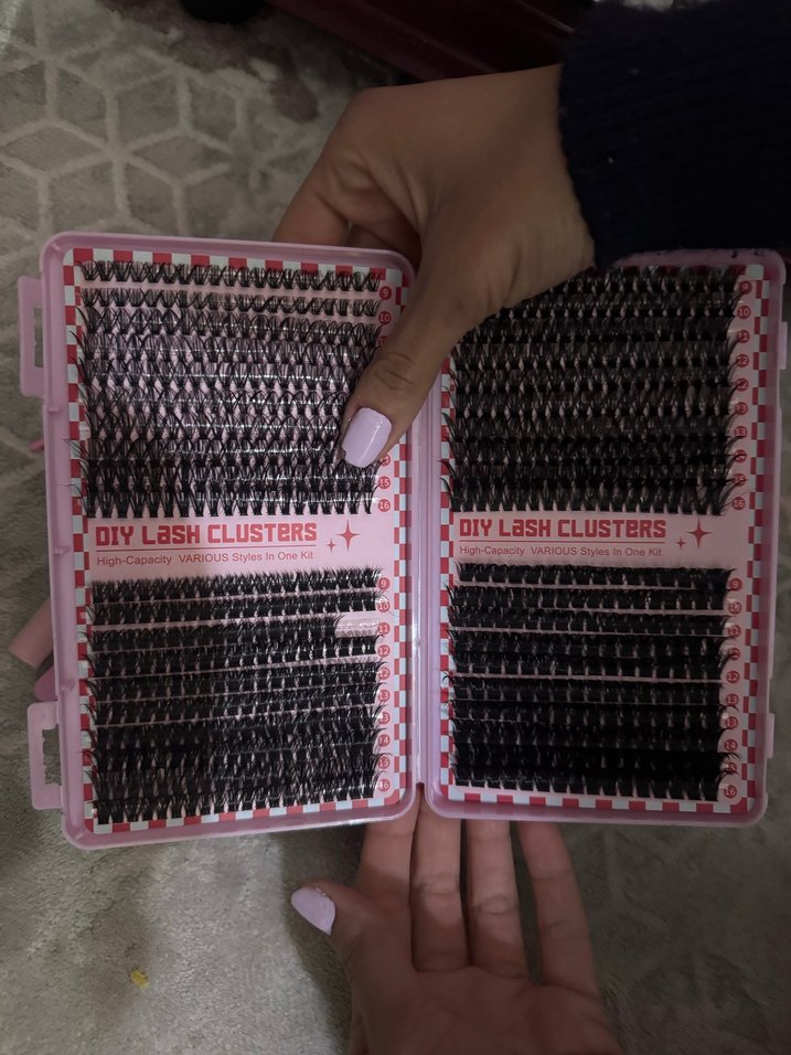 Pembe Kutuda Koyu Renk Sahte Kirpik Demetleri - Görsel 4