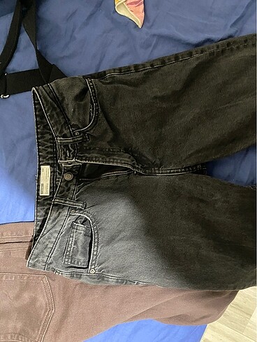 36 Beden siyah Renk bershka kot pantolon