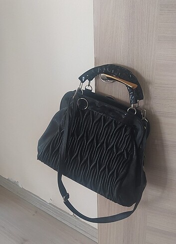 Siyah çanta 