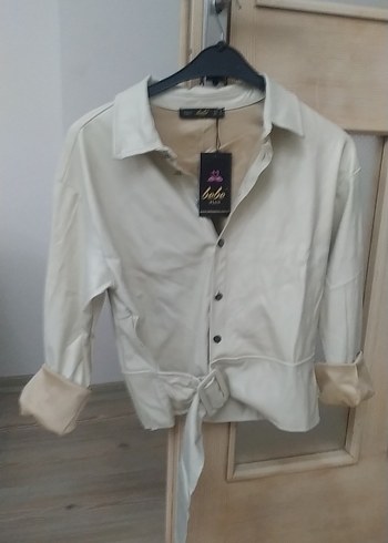 Düğmeli Beyaz Deri Kadın Gömlek - Görsel 2