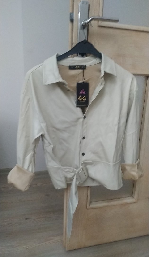 Düğmeli Beyaz Deri Kadın Gömlek - Görsel 2