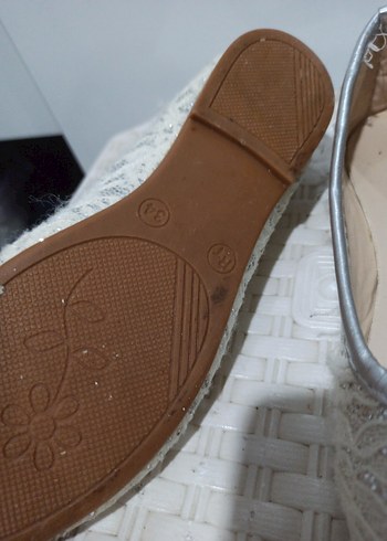 Kızlar için Beyaz Dantel Çiçekli Babet - Görsel 4