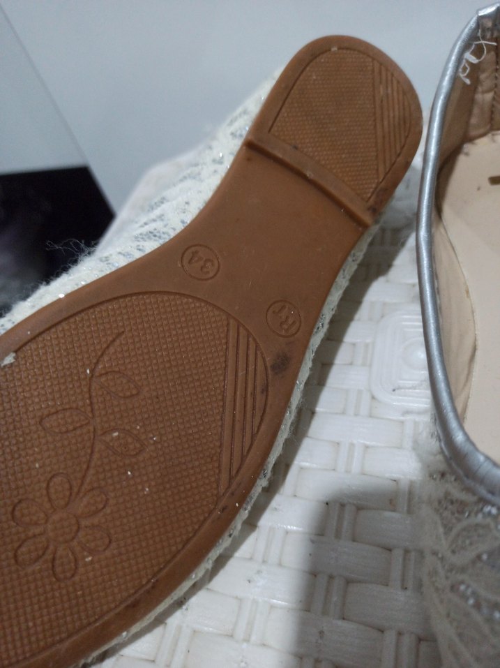 Kızlar için Beyaz Dantel Çiçekli Babet - Görsel 4