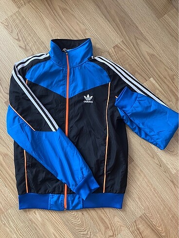 ADIDAS YAĞMURLUK TERTEMİZ